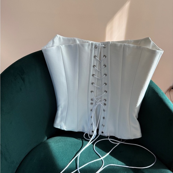 White corset XS-S - Picture 2 of 6